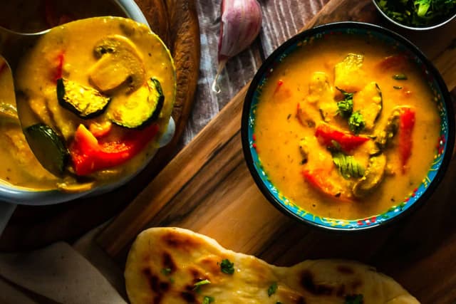 Zielona pasta curry do czego? Odkryj pyszne przepisy i zastosowania Zielona pasta curry do czego? Odkryj pyszne przepisy i zastosowania