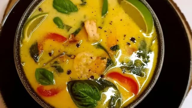 Czy żółte curry jest ostre? Poznaj jego łagodny smak i składniki Czy żółte curry jest ostre? Poznaj jego łagodny smak i składniki