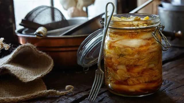 Kimchi jak długo przechowywać, aby uniknąć zepsucia i straty smaku Kimchi jak długo przechowywać, aby uniknąć zepsucia i straty smaku