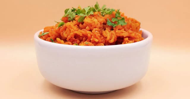 Ile curry do ryżu – idealne proporcje, aby uniknąć przesady w smaku Ile curry do ryżu – idealne proporcje, aby uniknąć przesady w smaku